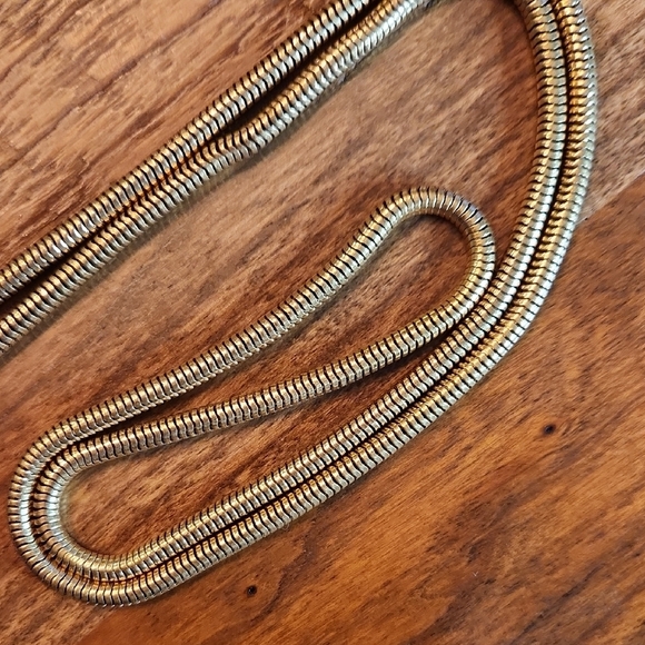 Gold Tassel Necklace - Picture 3 of 4